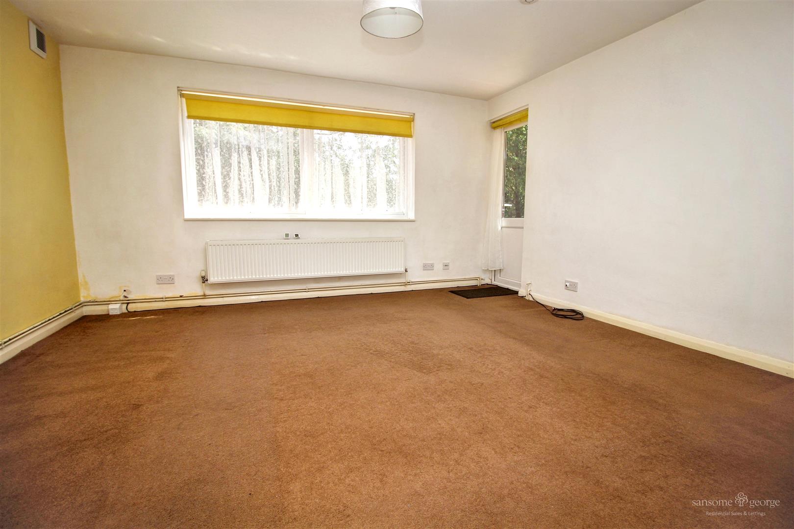 2 bed property in Christchurch Road, Reading